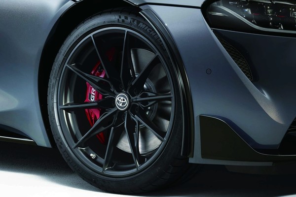Toyota GR Supra อย่างเป็นทางการ
