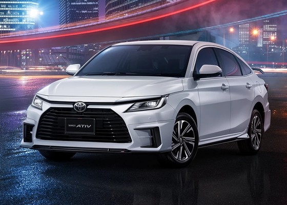 รูป Toyota Yaris Ativ 2025