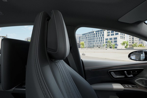 Mercedes-Benz EQS อย่างเป็นทางการ