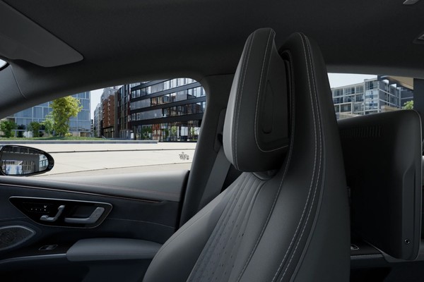 รูป Mercedes-Benz EQS 2022