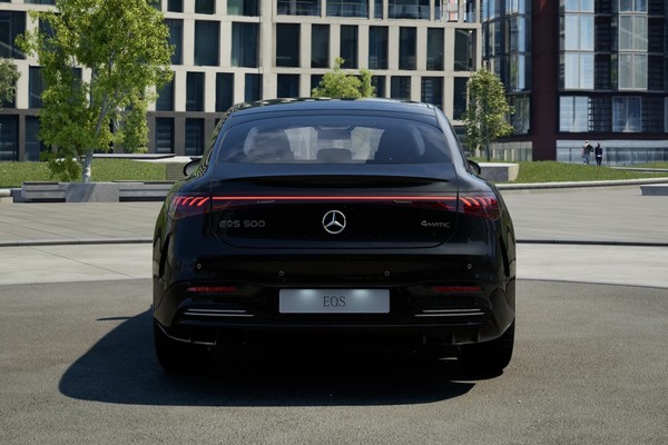Mercedes-Benz EQS อย่างเป็นทางการ