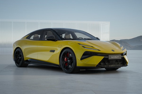 Lotus EMEYA อย่างเป็นทางการ