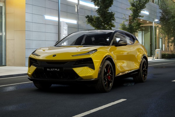 Lotus ELETRE อย่างเป็นทางการ