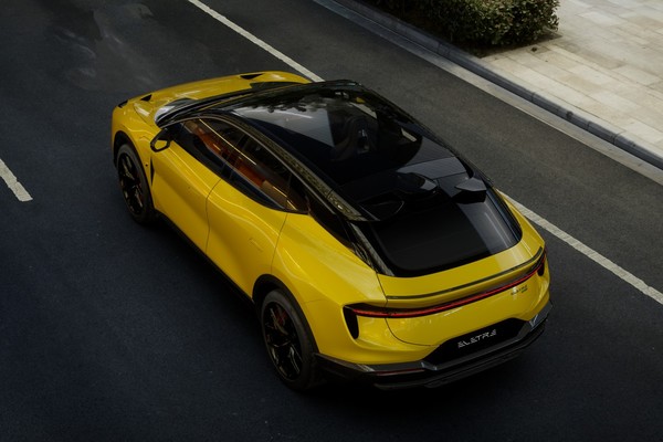 Lotus ELETRE อย่างเป็นทางการ