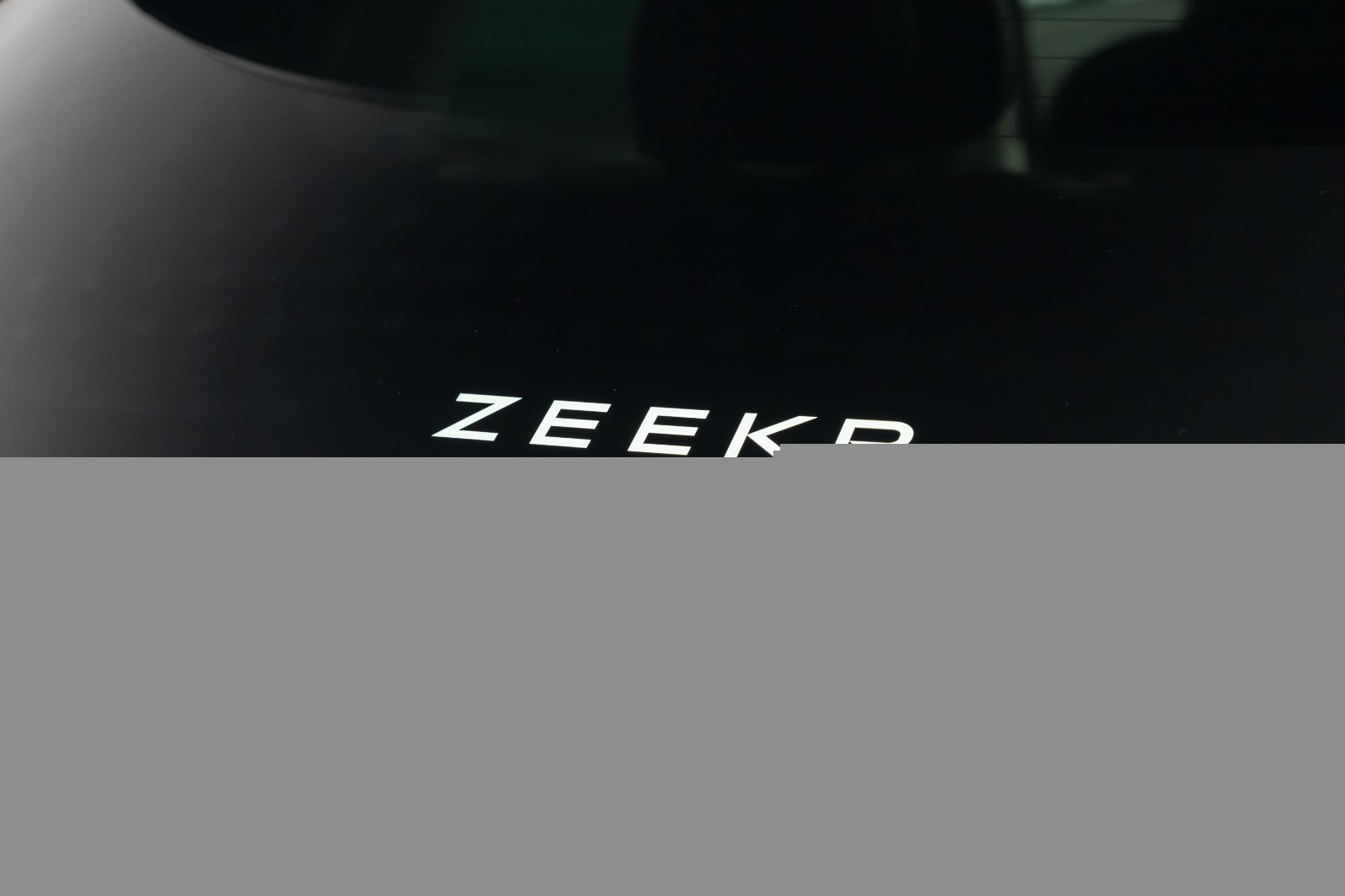 ท้ายรถ ZEEKR 7X