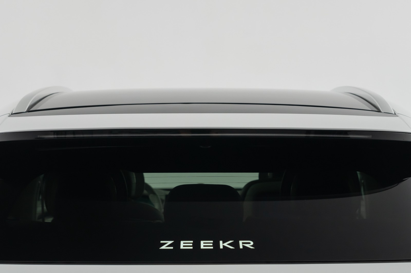 ท้ายรถ ZEEKR 7X