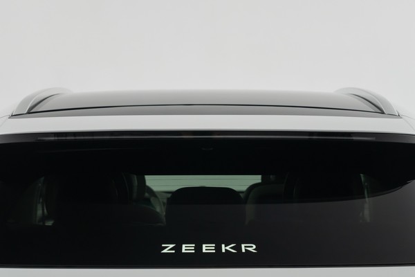 ZEEKR 7X ภายนอก