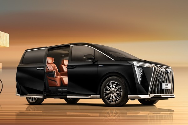 รูป GAC M8 PHEV