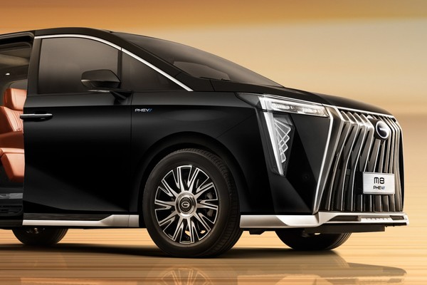 รูป GAC M8 PHEV