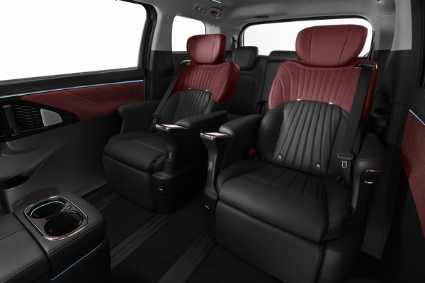 GAC M8 PHEV อย่างเป็นทางการ