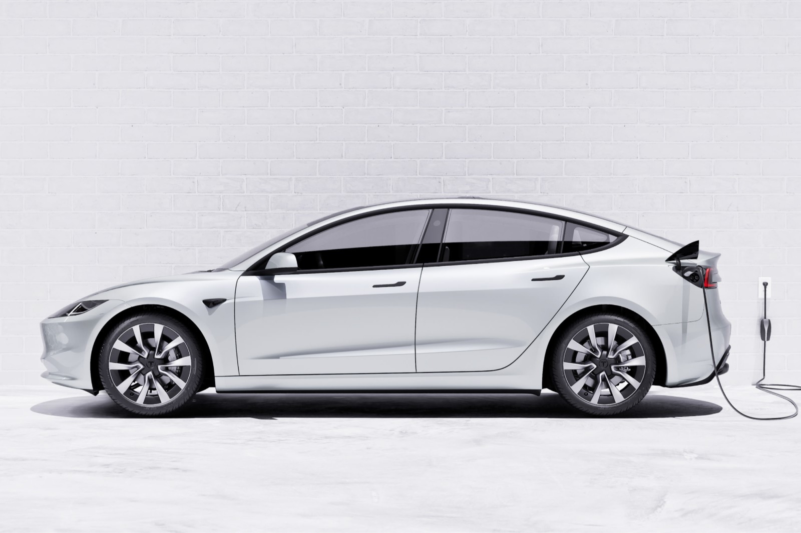รูป 2025 Tesla Model 3 Long-Range RWD
