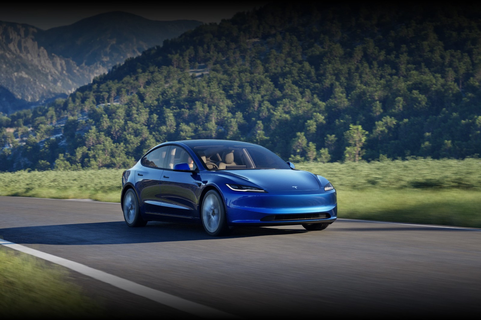 รูป 2025 Tesla Model 3 Long-Range RWD