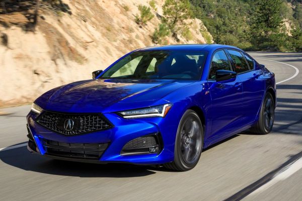 Acura TLX อย่างเป็นทางการ