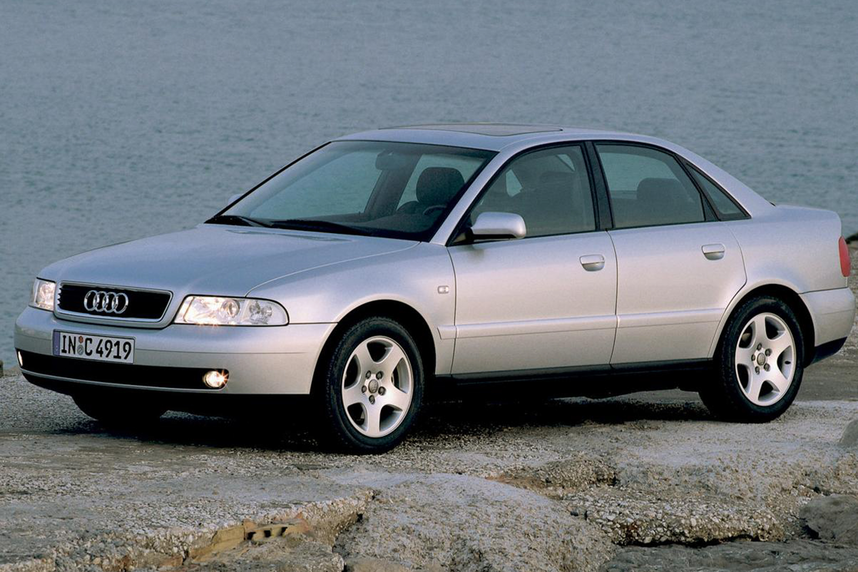 รูป 1998 Audi A4 public