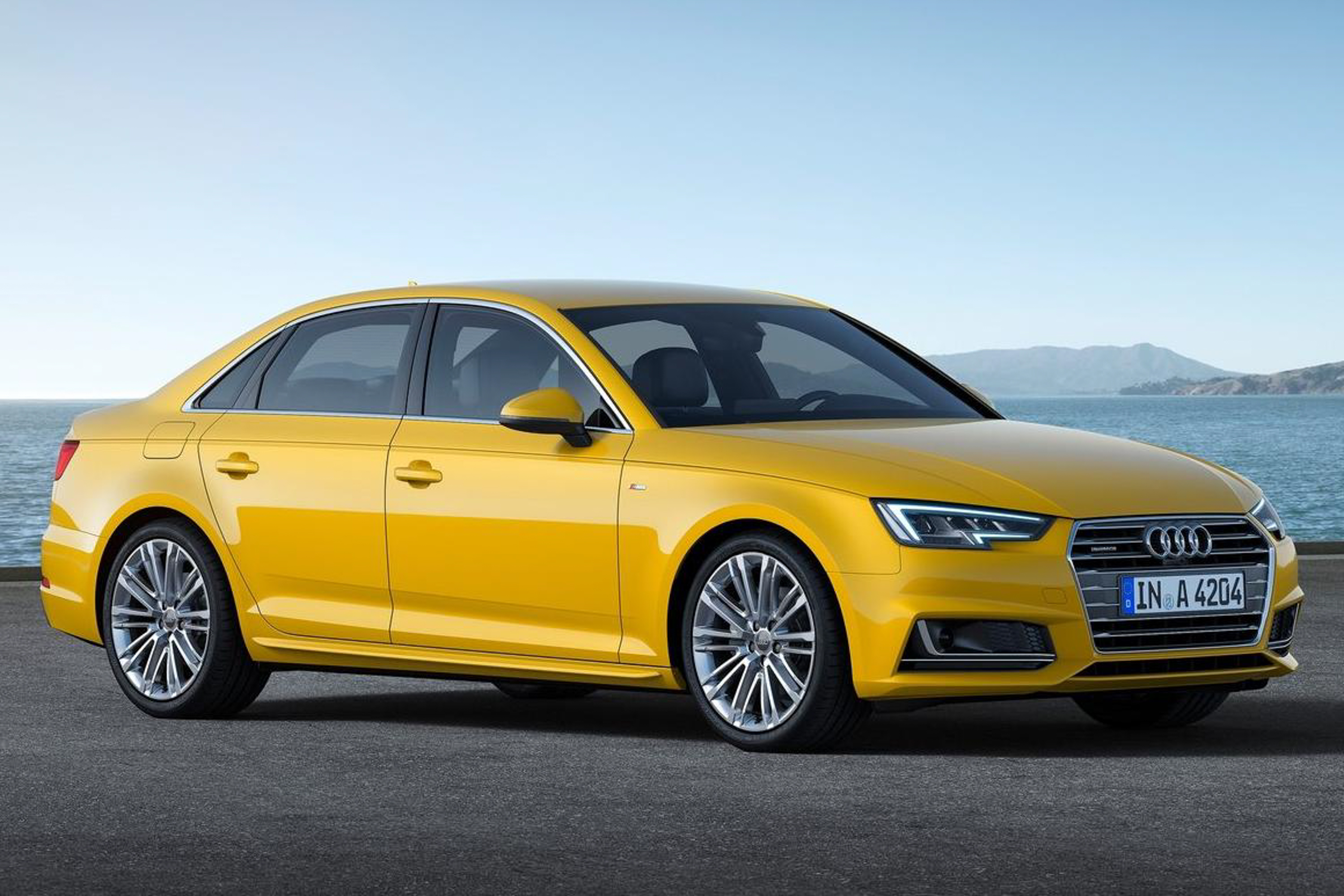 รูป 2016 Audi A4 public