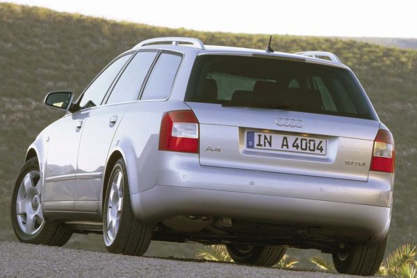 Audi A4 Avant อย่างเป็นทางการ