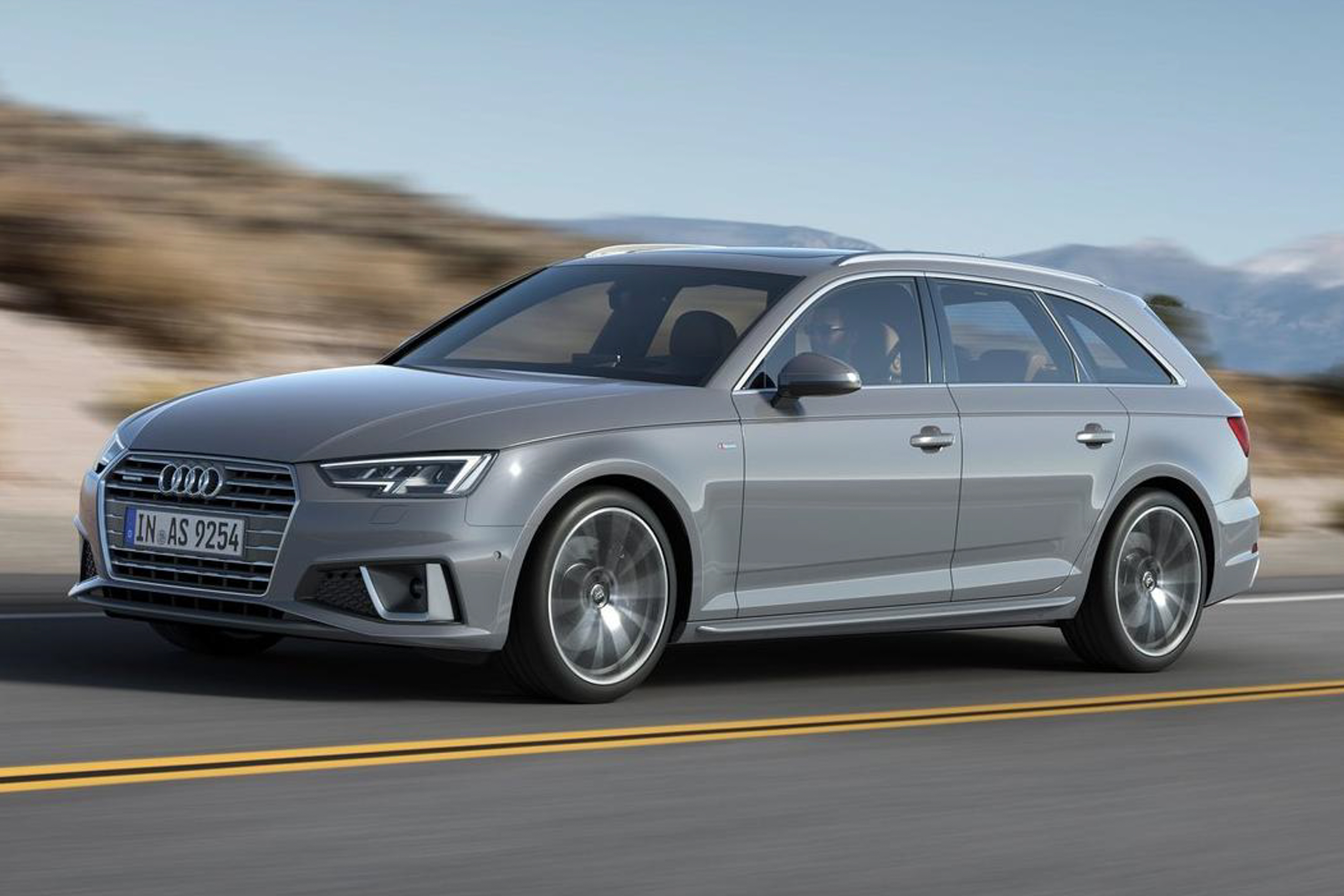 รูป 2019 Audi A4 Avant public