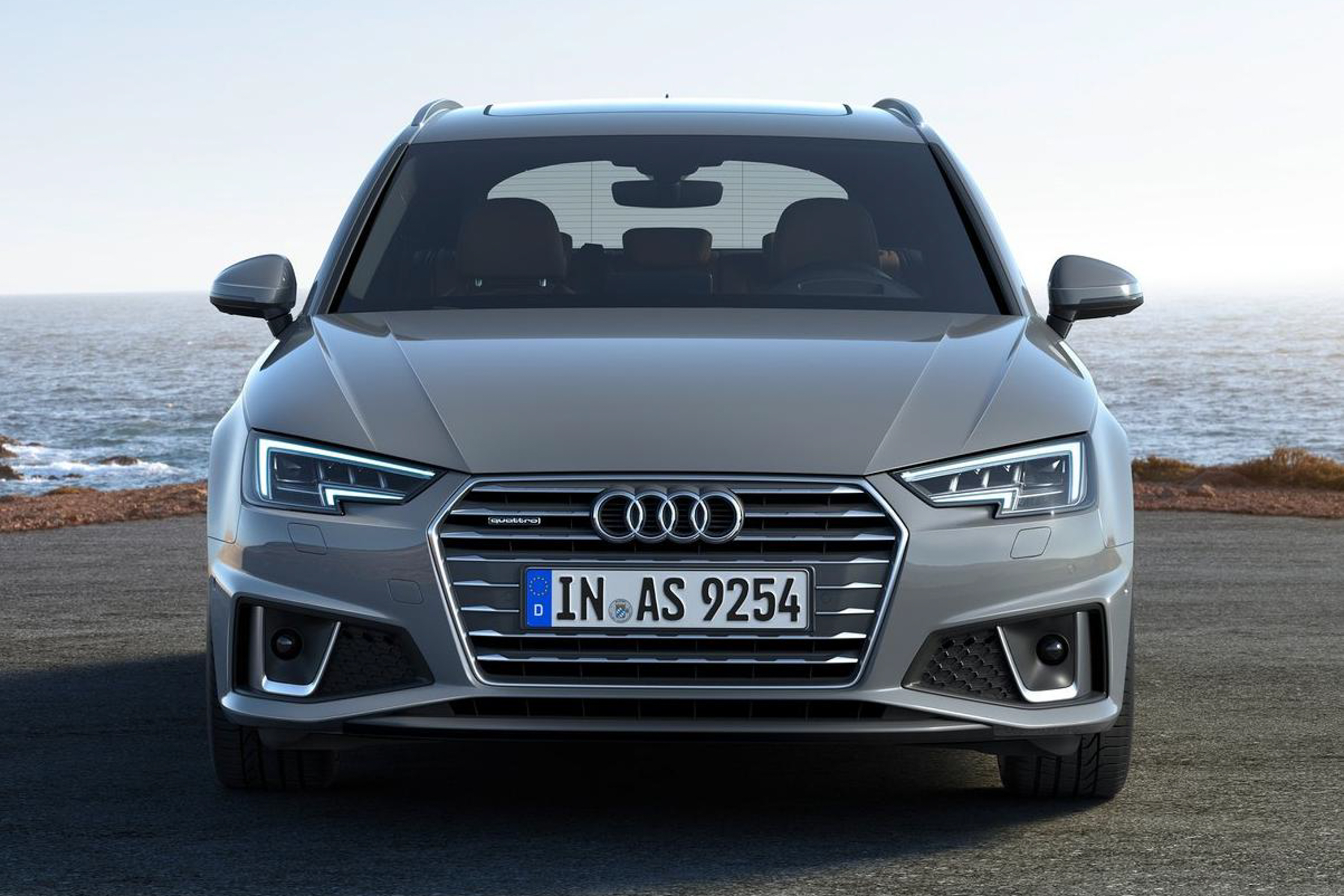 รูป 2019 Audi A4 Avant public