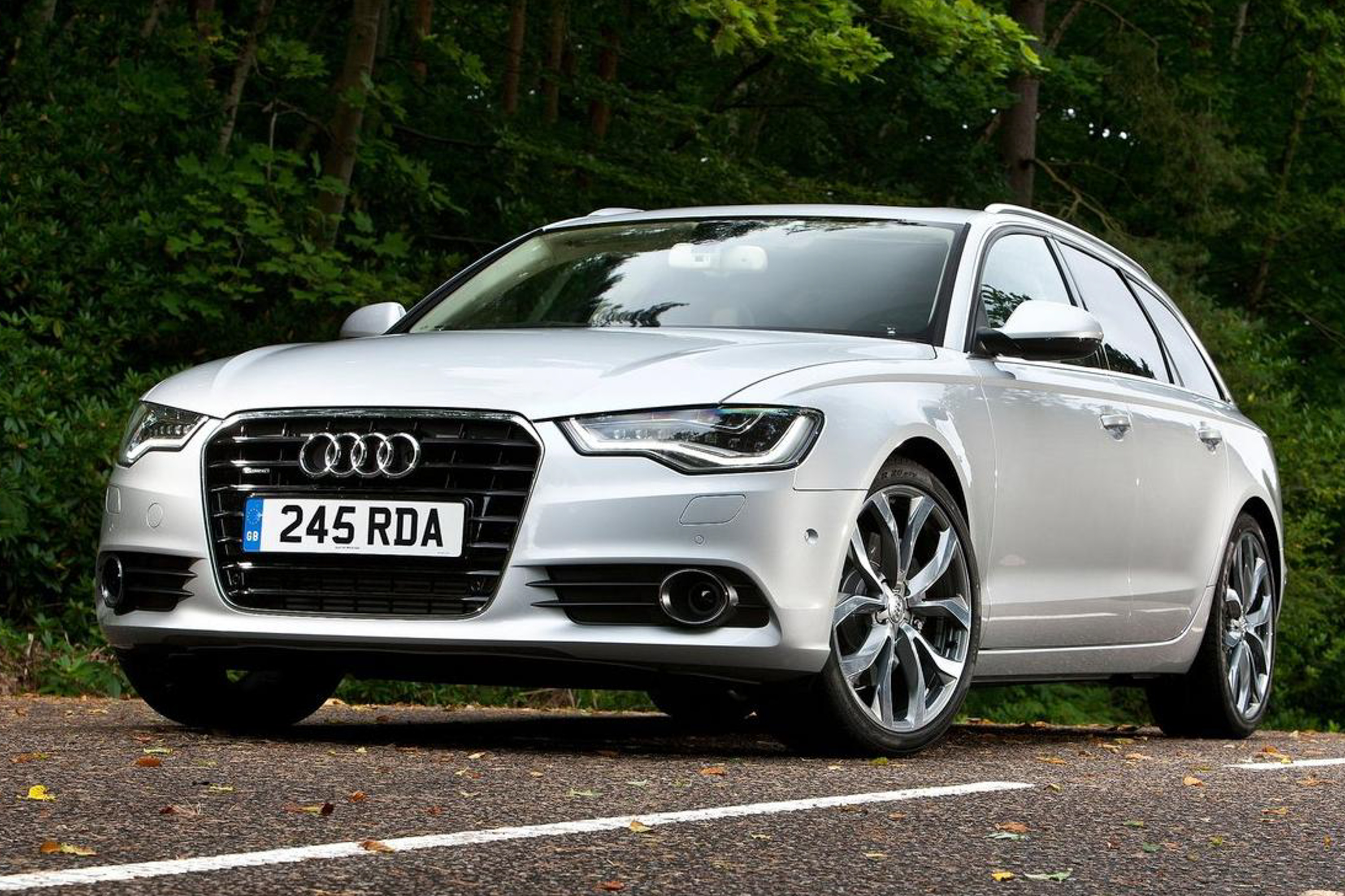รูป 2012 Audi A6 Avant public