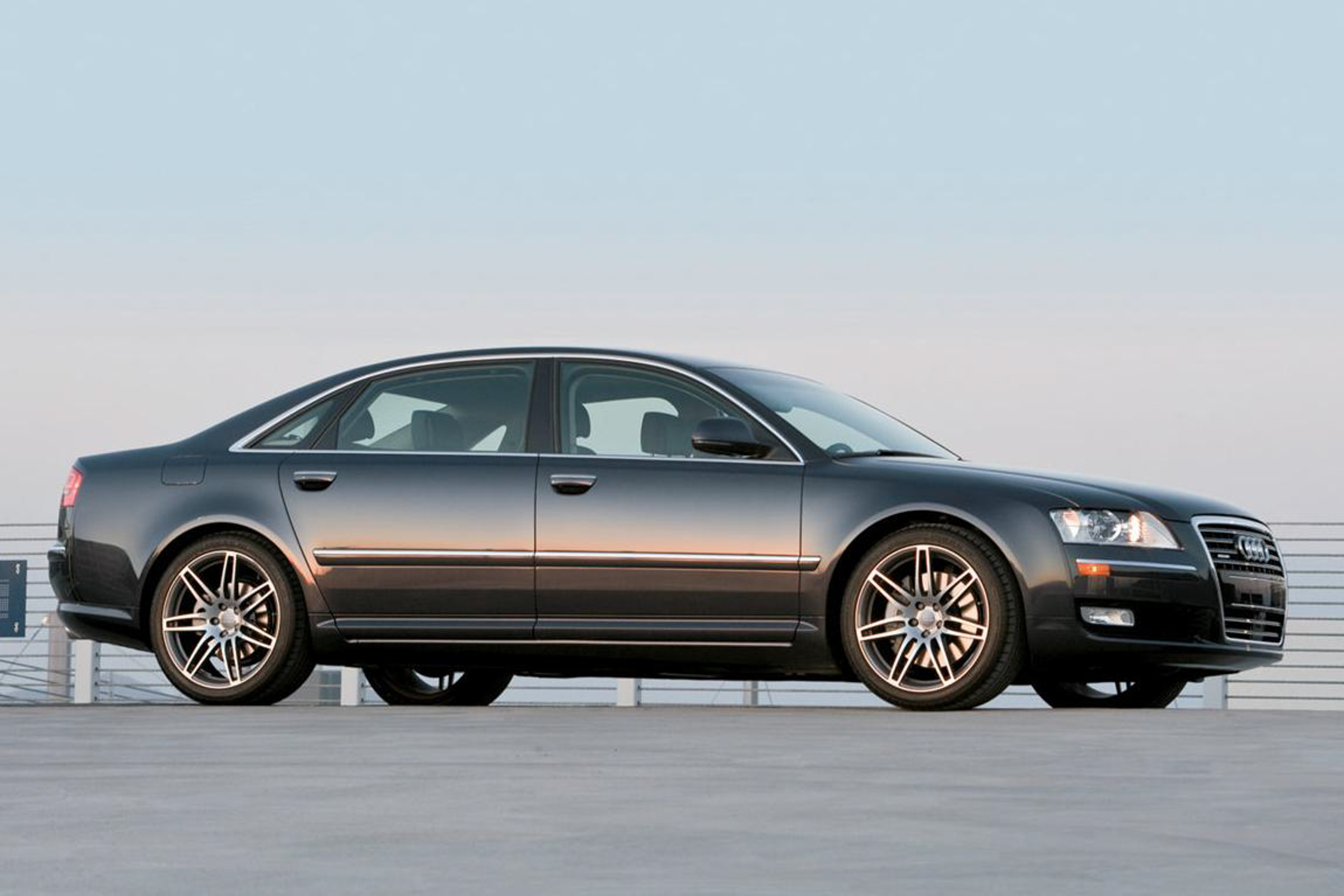 รูป 2008 Audi A8 L public