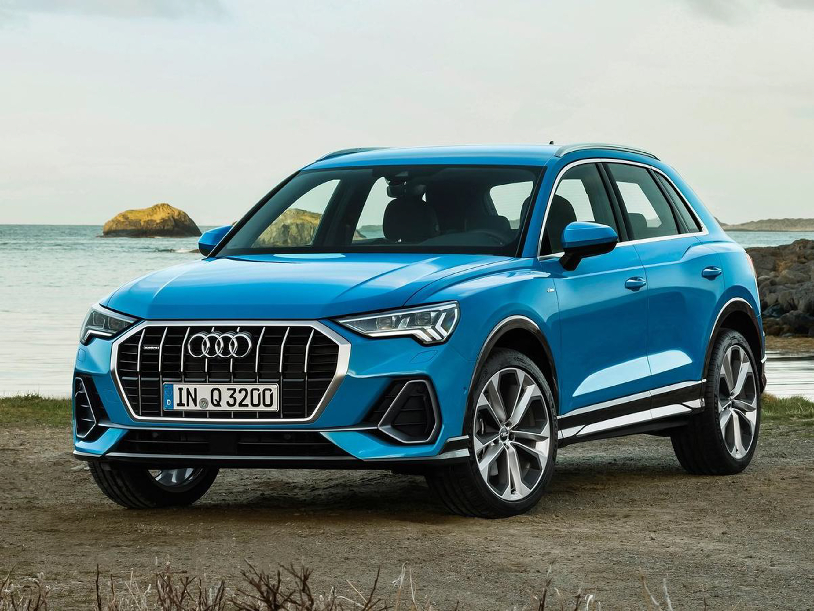 รูป 2019 Audi Q3 public