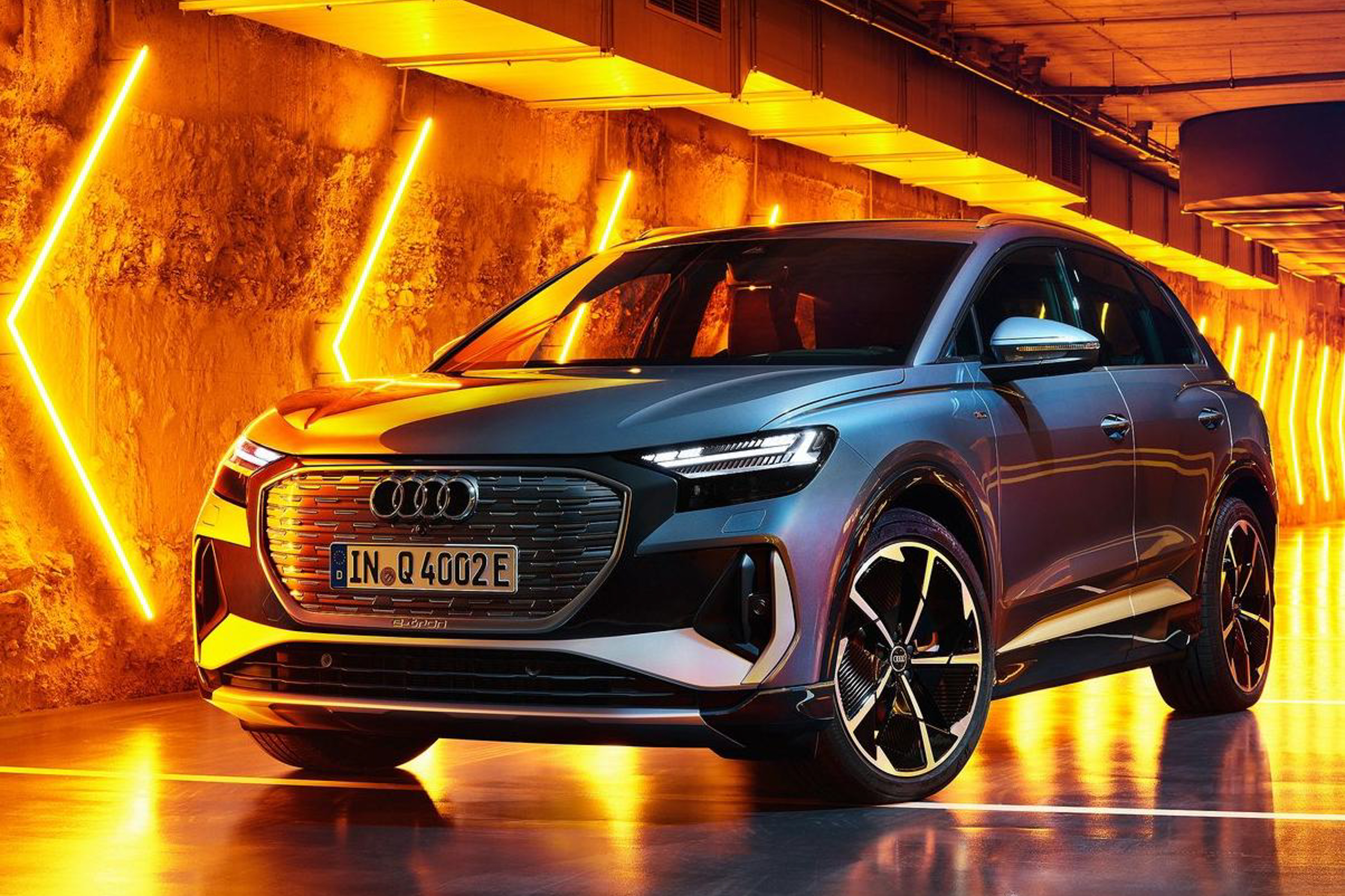 รูป 2022 Audi Q4 e-tron public