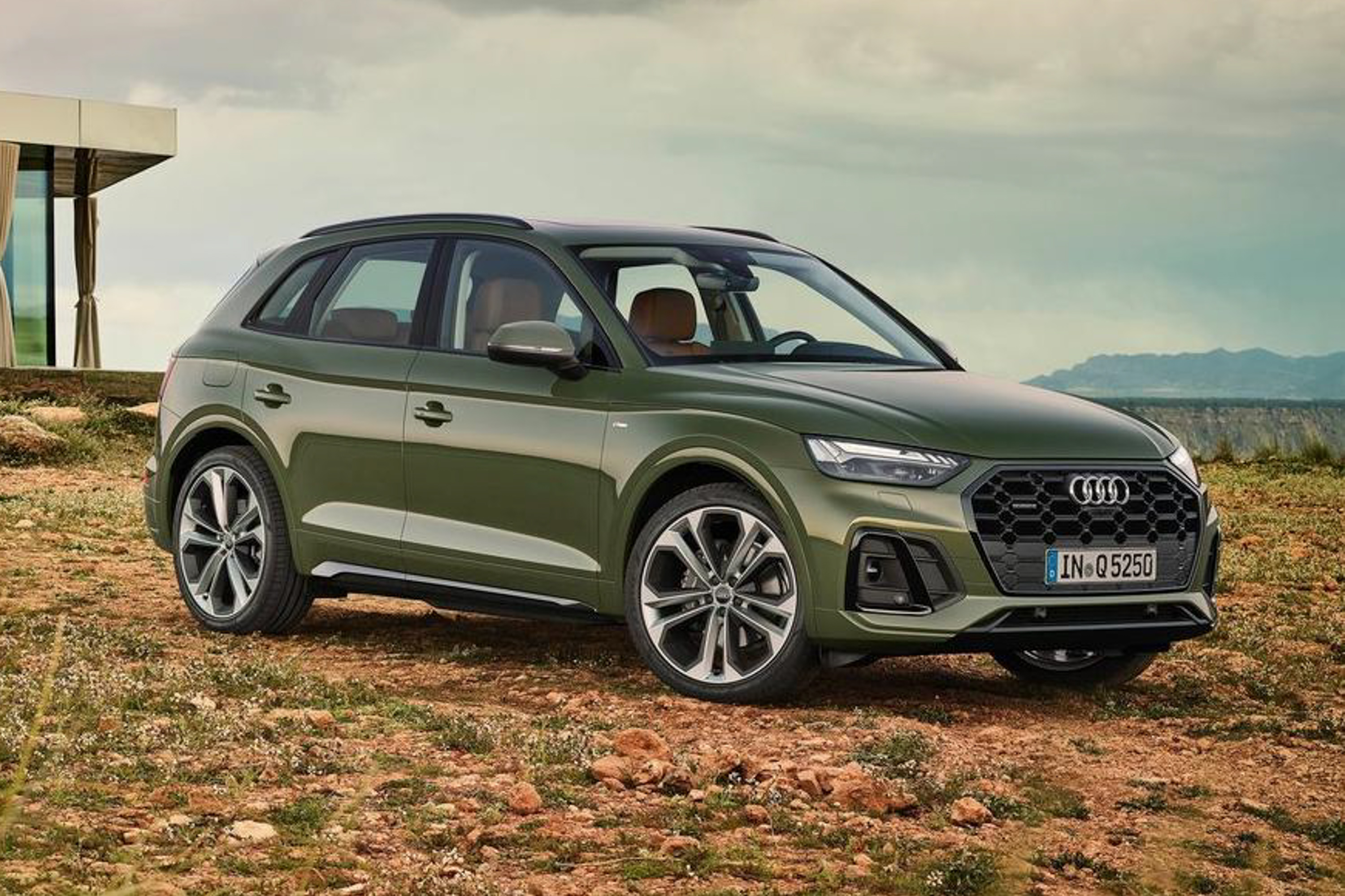 รูป 2021 Audi Q5 public