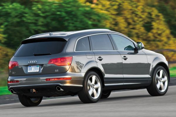 Audi Q7 อย่างเป็นทางการ