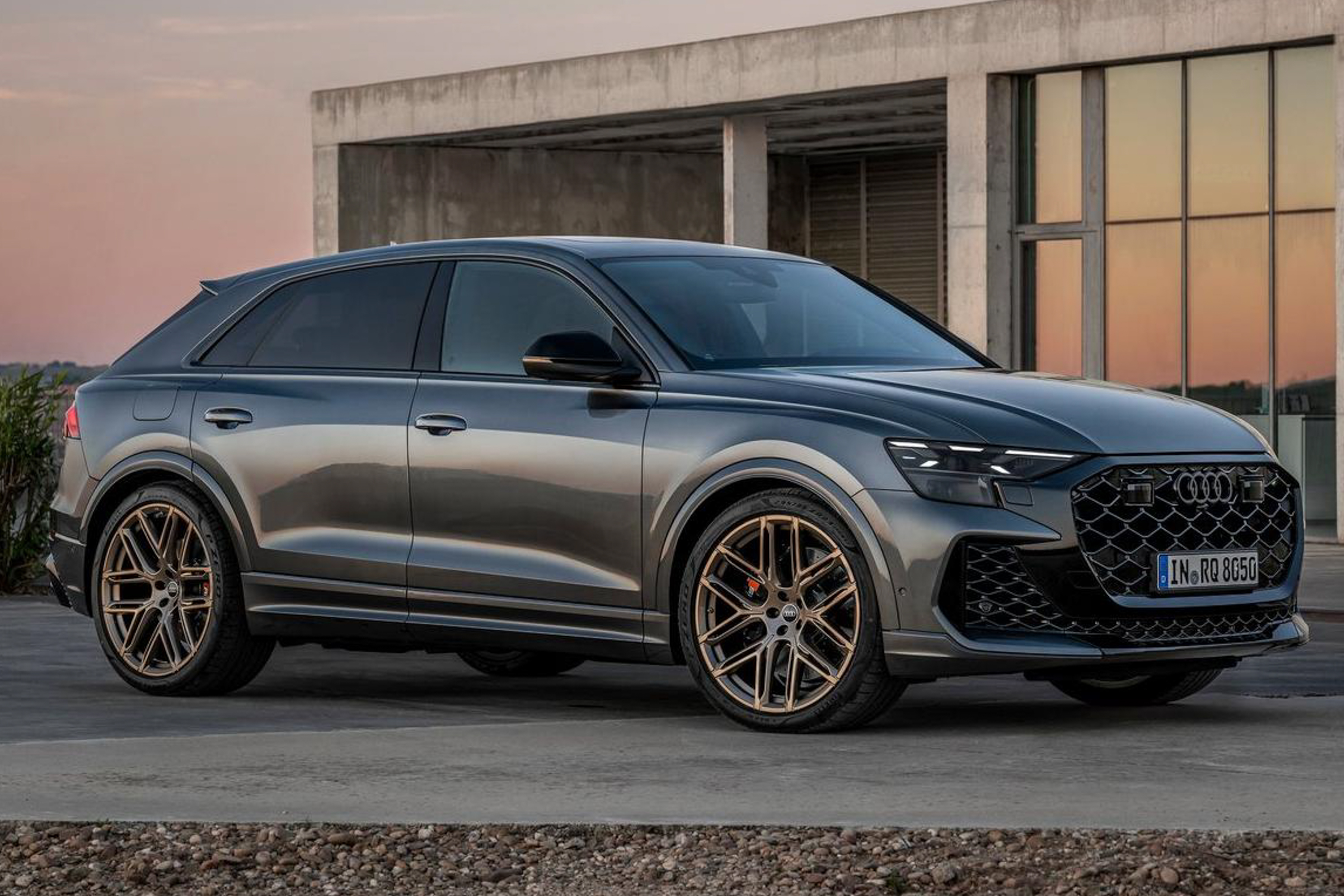 รูป Audi RS Q8 quattro Performance 2025