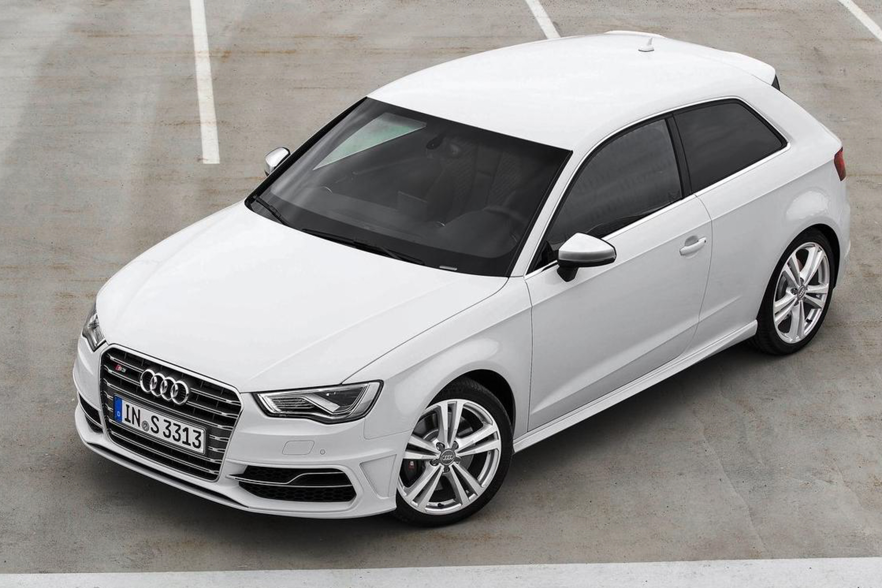 รูป 2014 Audi S3 public