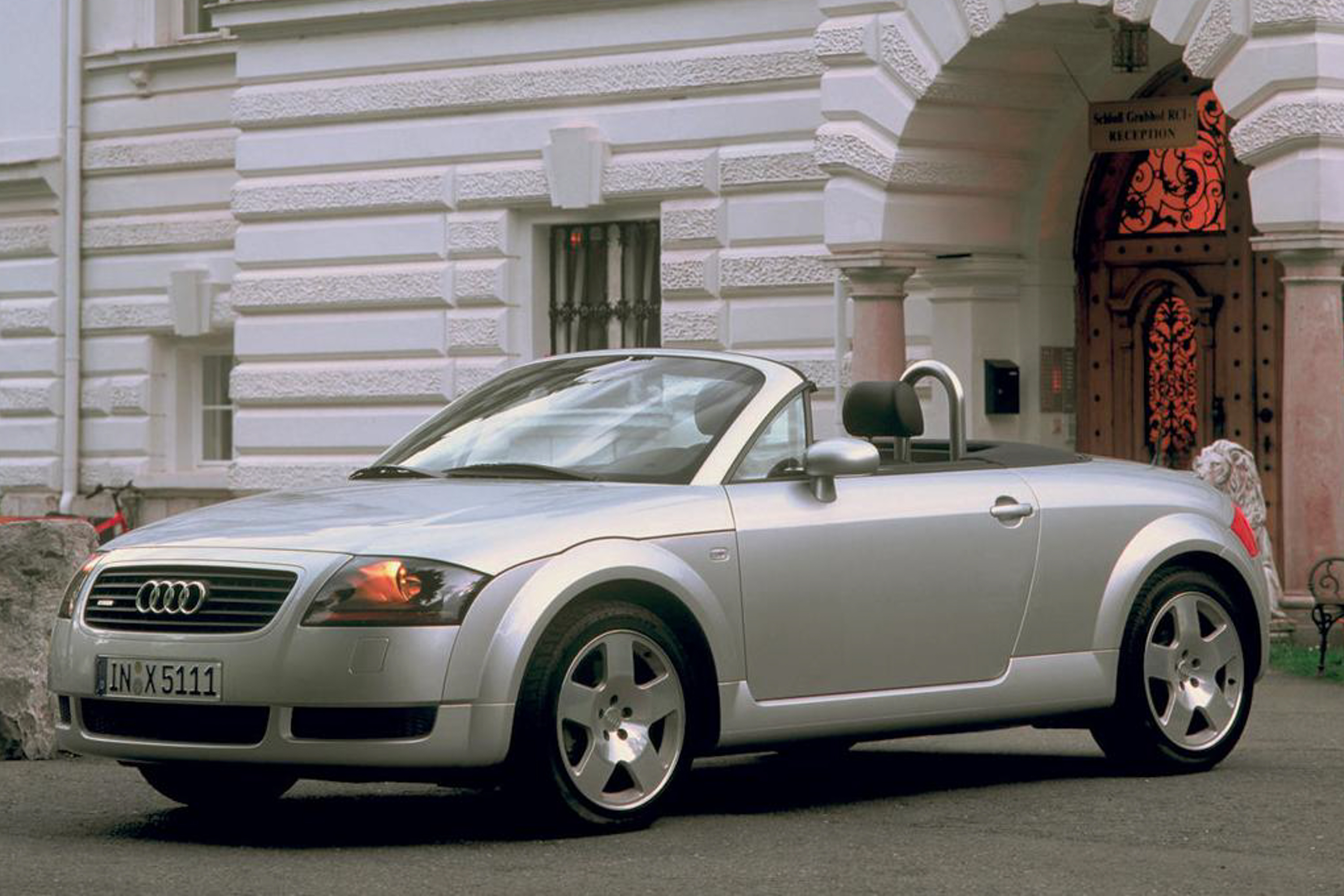 รูป 2002 Audi TT Roadster public