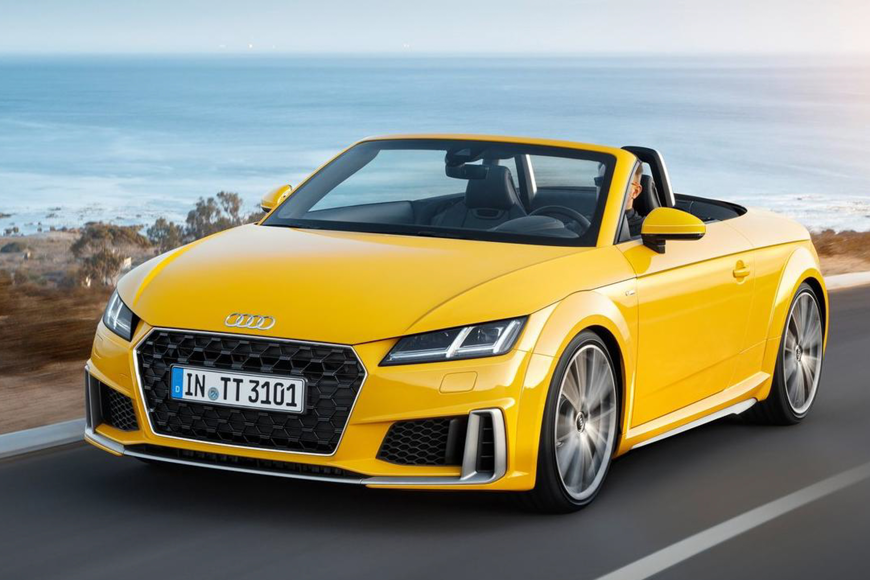 รูป 2019 Audi TT Roadster public