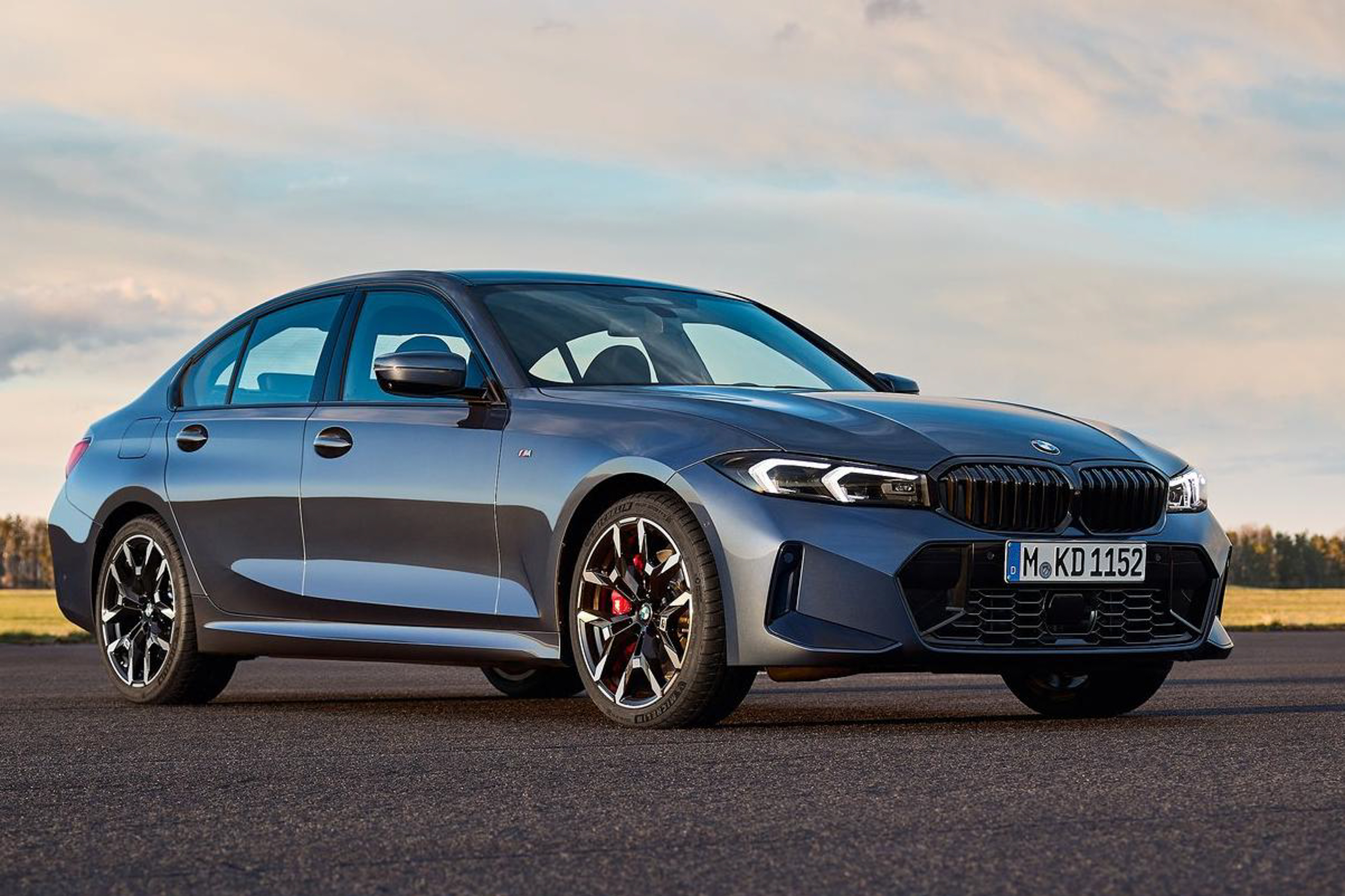 รูป BMW 3 Series Sedan 330e M Sport 2025