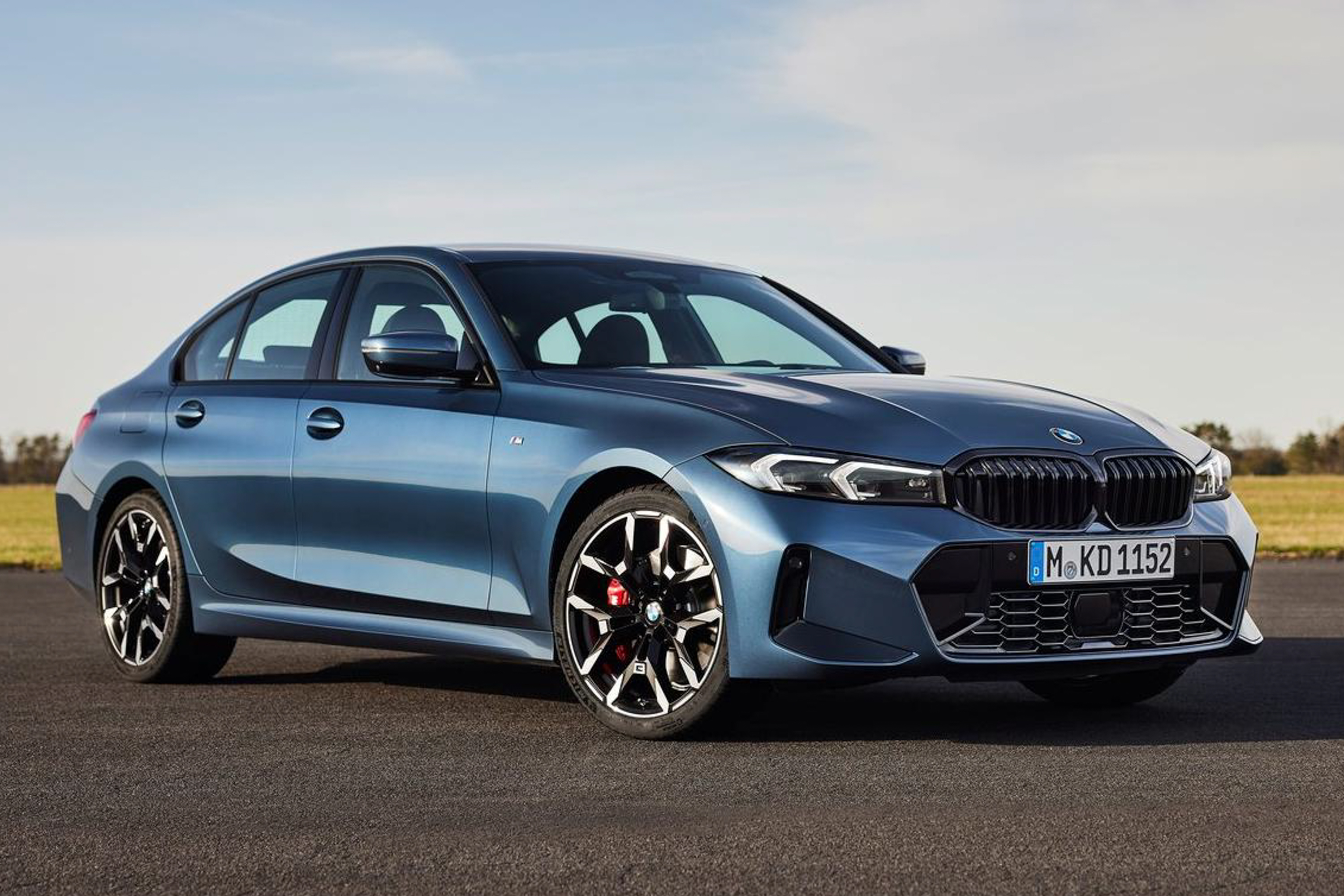 รูป BMW 3 Series Sedan 330e M Sport 2025