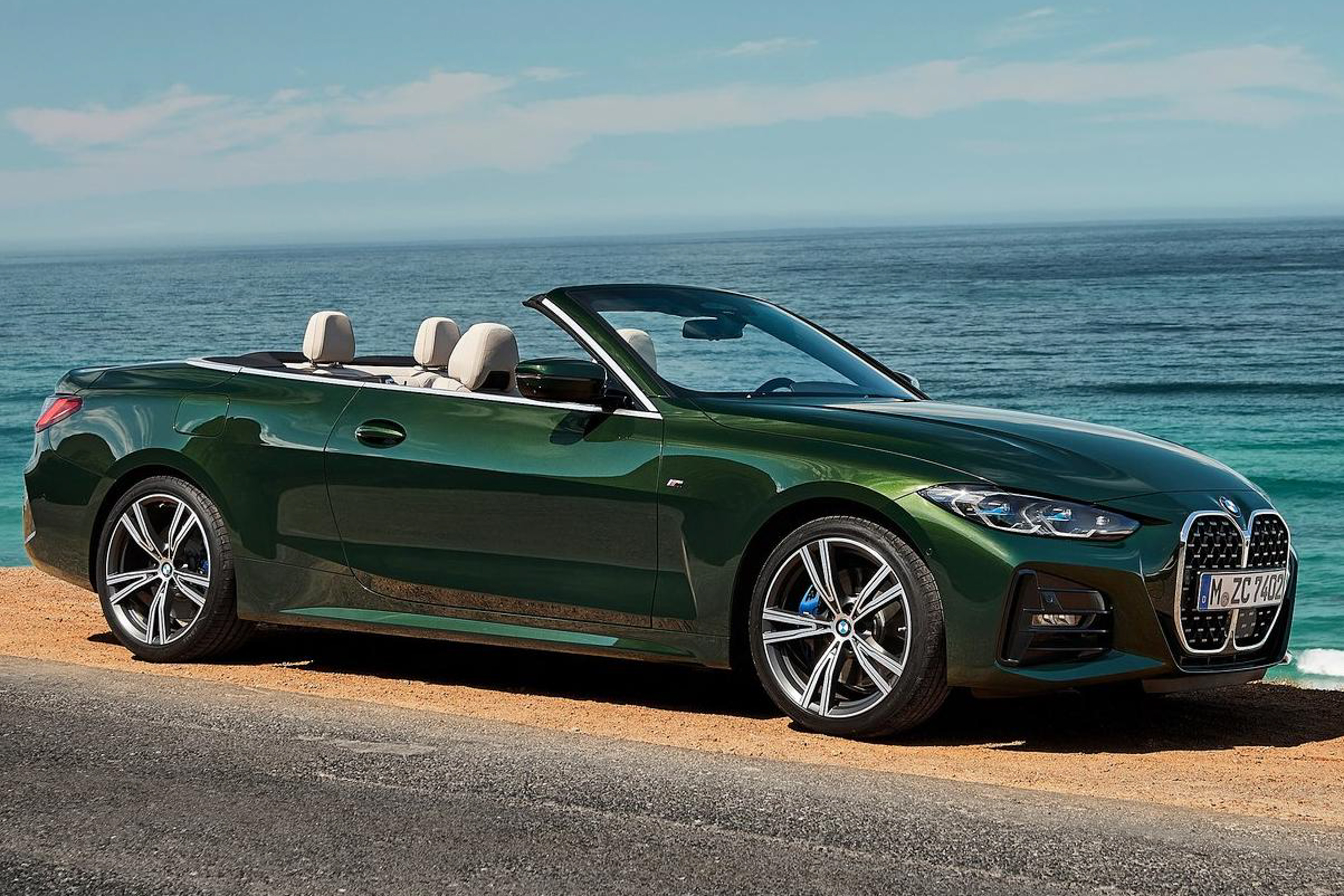 รูป 2021 BMW 4 Series Convertible public