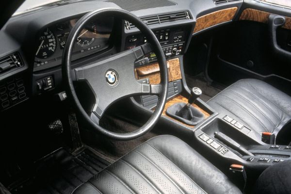 รูป BMW 7 Series Sedan 1977