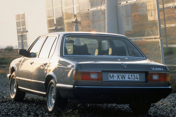 รูป BMW 7 Series Sedan 1977