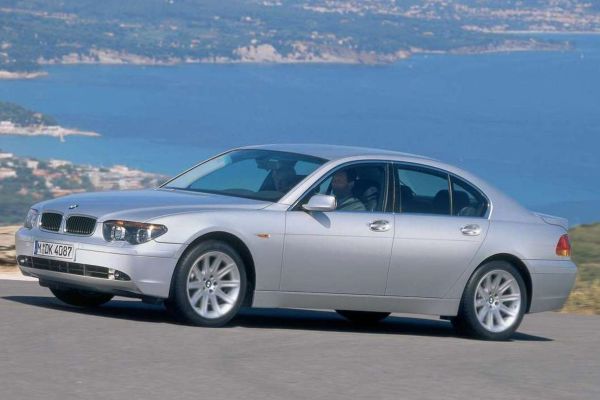 รูป BMW 7 Series Sedan 2002