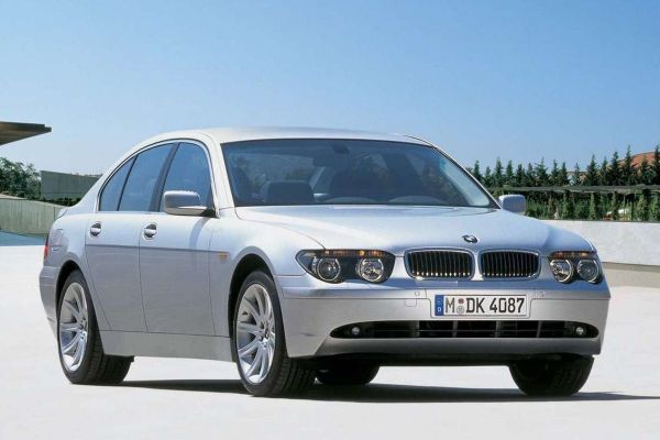 รูป BMW 7 Series Sedan 2002