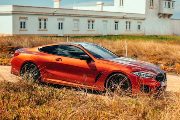 BMW 8 Series Coupe อย่างเป็นทางการ