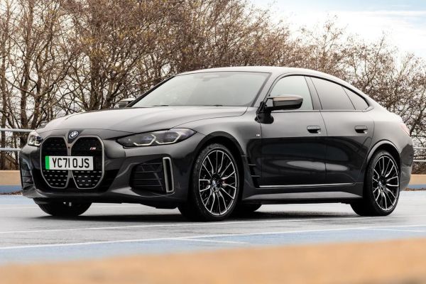 รูป BMW i4