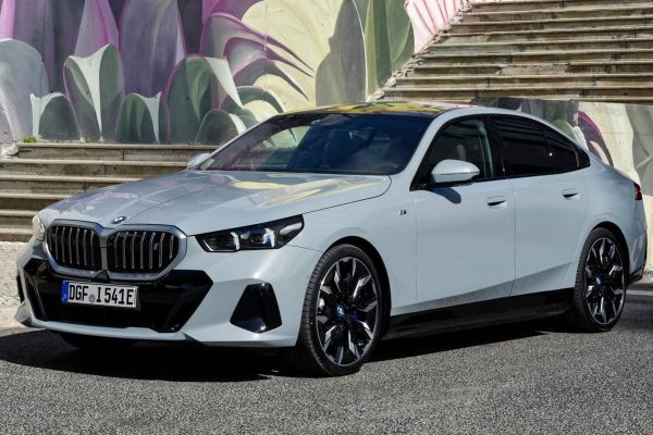 BMW i5 อย่างเป็นทางการ