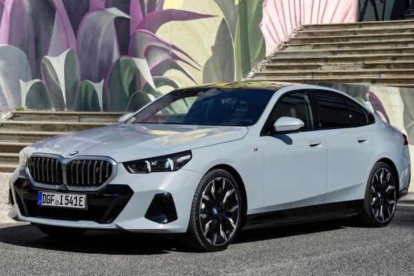 BMW i5 อย่างเป็นทางการ