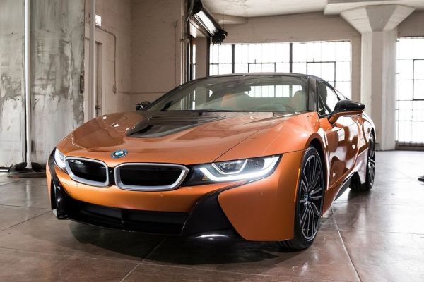รูป BMW I8 Roadster