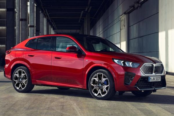 BMW iX2 อย่างเป็นทางการ