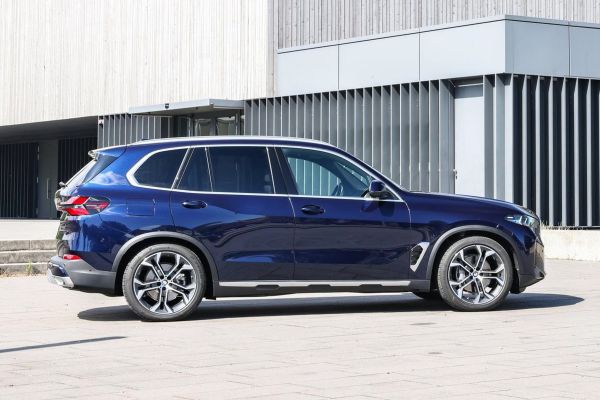 BMW X5 อย่างเป็นทางการ