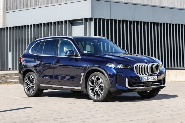 BMW X5 อย่างเป็นทางการ