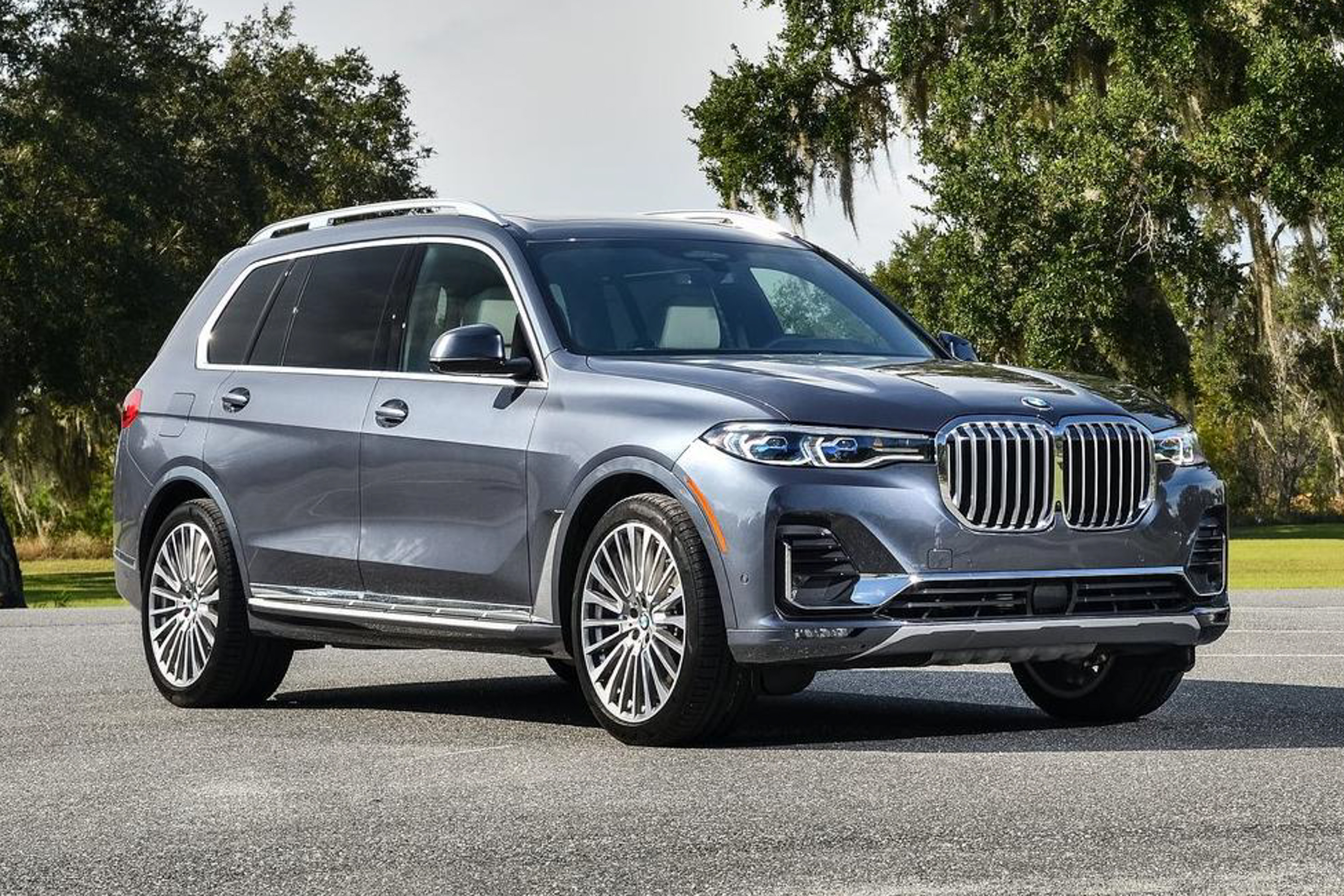 รูป 2019 BMW X7 public