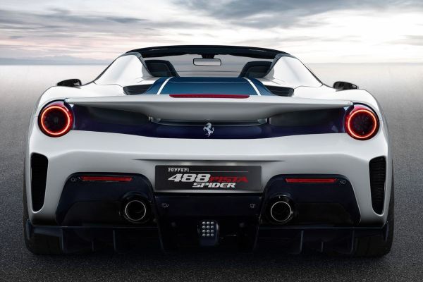 Ferrari 488 Pista Spider อย่างเป็นทางการ