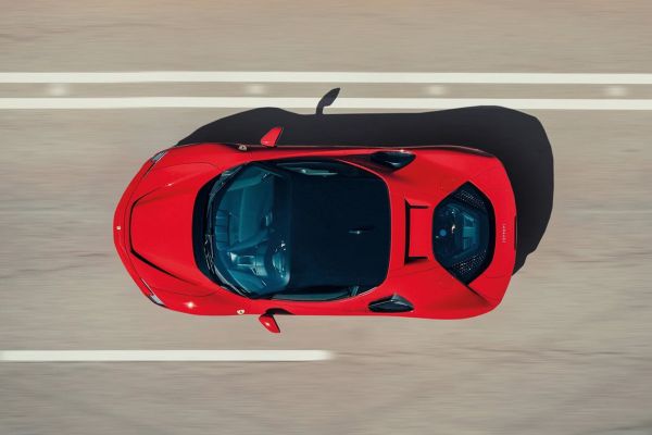 Ferrari SF90 Stradale อย่างเป็นทางการ